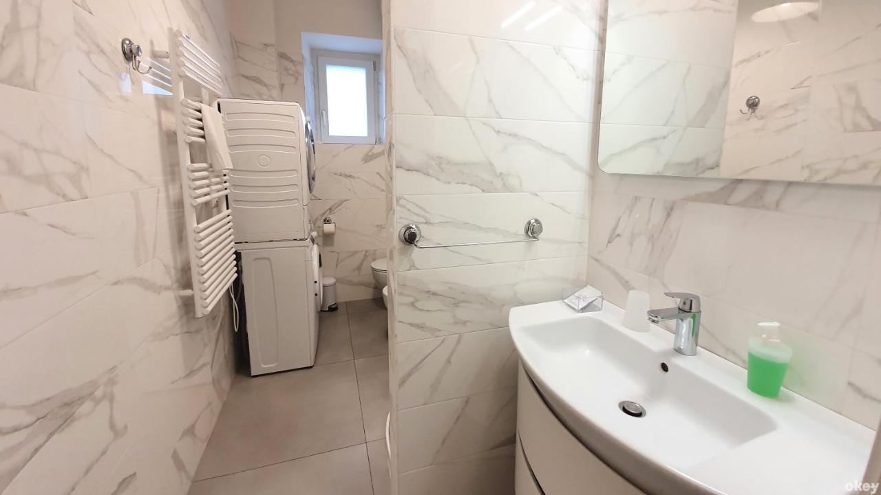 Star House - Bari Centro Apartment Ngoại thất bức ảnh